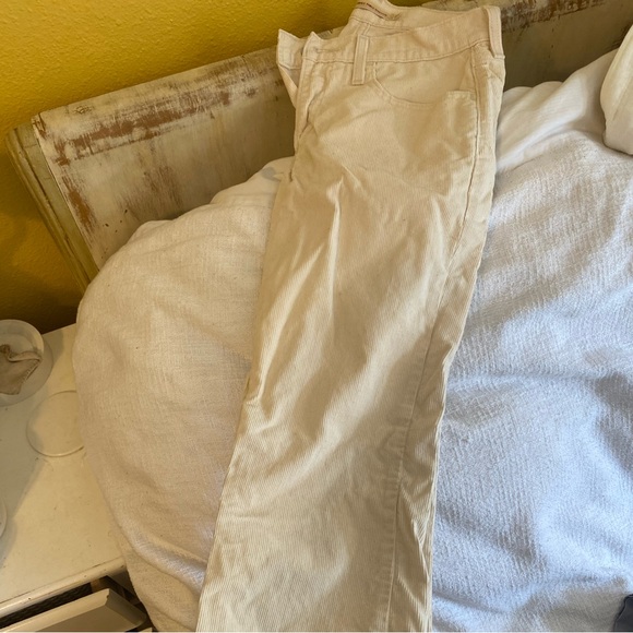 Fit flare wide leg corduroy pants in cream by Levi’s. - Picture 7 of 7